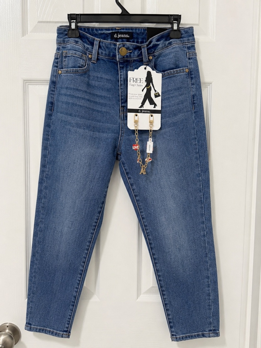 d.jeans Women’s High Rise Ankle Jeans Size 8 Medium Wash NWT + Free Bag Chain